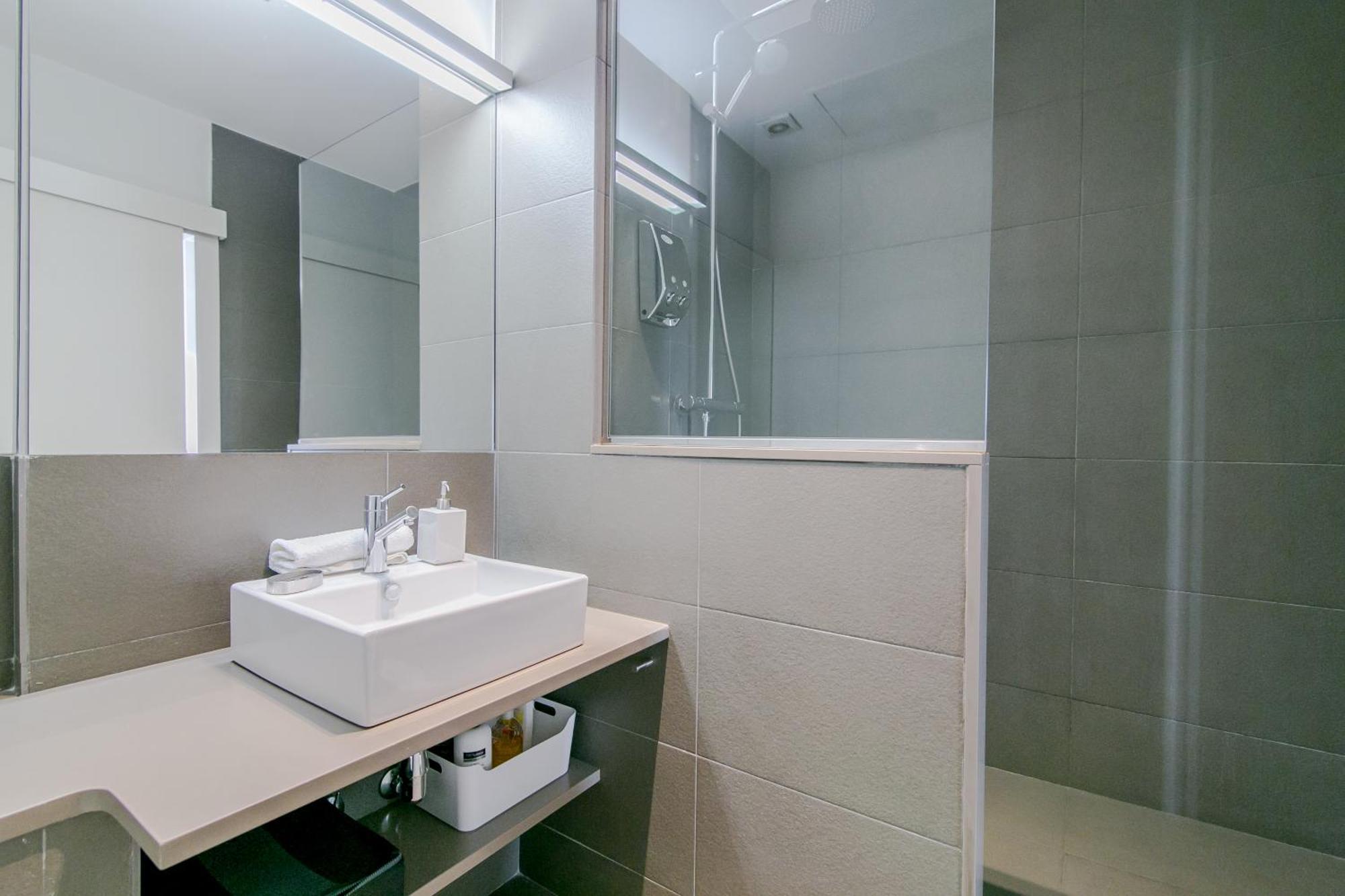 Deco Apartments Barcelona-Diagonal ภายนอก รูปภาพ